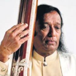 Download Pun Sanden Ras Gan Theren - Victor Rathnayake Mp3 Song for free. Latest Sinhala music available on SriTune.